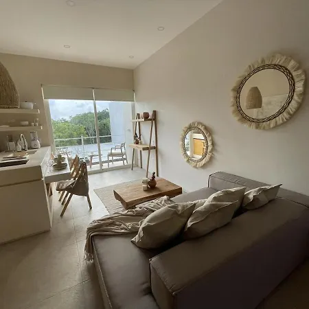 New Loft With Beach Club Access